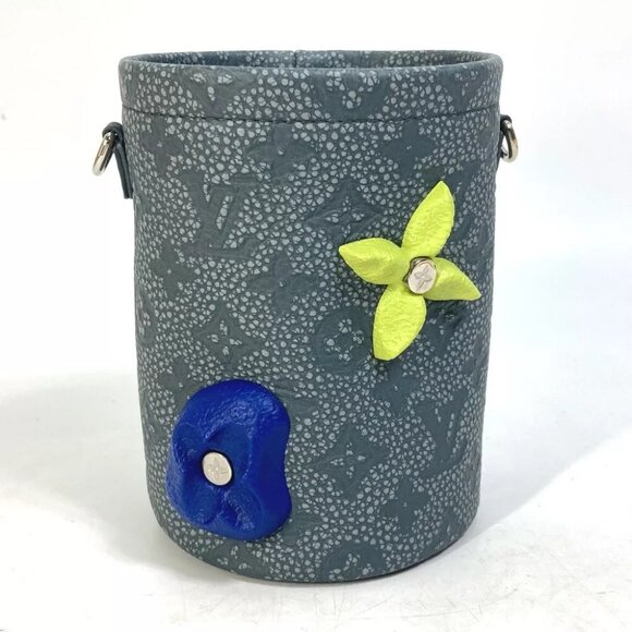LOUIS VUITTON Taurillon Clemence Climbing chalk-pouch Shoulder Mini Bag - Picture 1 of 16